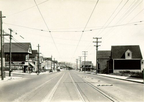 [San Jose Avenue at Lakeview]