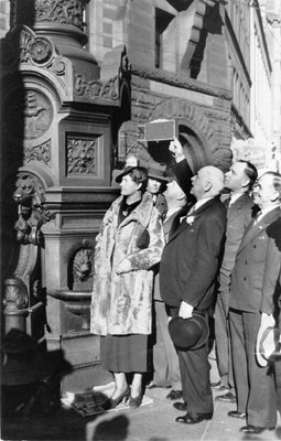 [Mayor Rossi, Peter Maloney, Ray Schiller and Marg. Pugh at Lotta's Fountain]