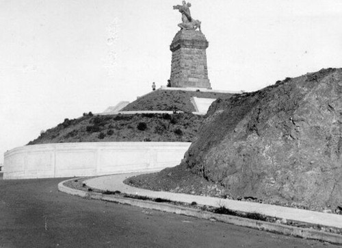 ["Triumph of Light" monument on Mt. Olympus in San Francisco]