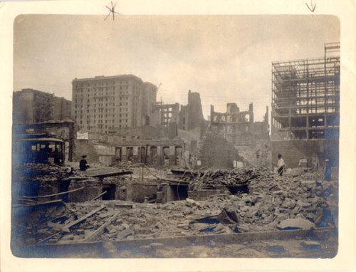 [View of the St. Francis Hotel amid ruins of earthquake and fire of April, 1906]