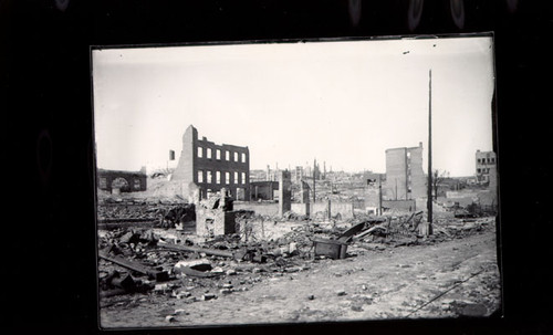 [General view of San Francisco after the 1906 earthquake and fire]