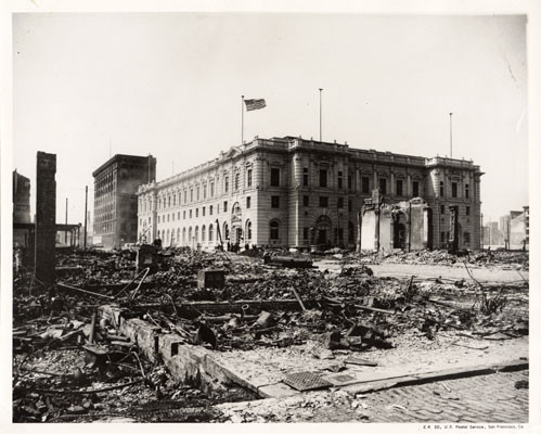 [Exterior of Seventh and Mission Post Office after the 1906 earthquake]