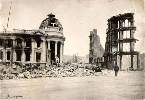 [Hibernia Bank, surrounded by ruins of other buildings destroyed in the earthquake and fire of 1906]