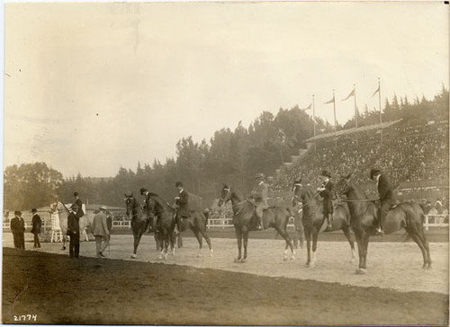 [Society Horse Show at Panama-Pacific International Exposition]