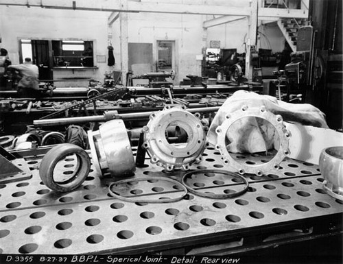 [Rear view of spherical joint pieces for Bay Bridge pipeline]