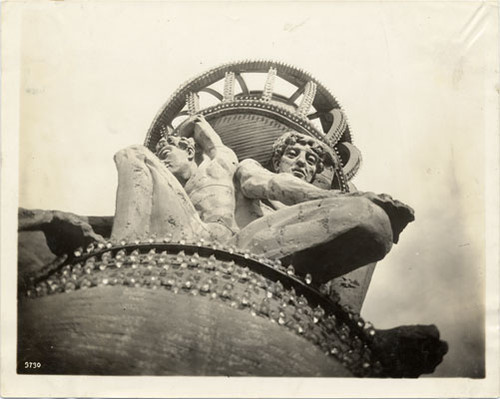 [Close up of sculpture on top of the Tower of Jewels at the Panama-Pacific International Exposition]