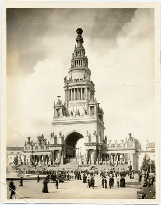 [View of the Tower of Jewels on opening day of the Panama-Pacific International Exposition]