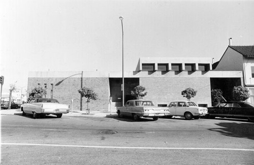 [San Francisco Public Library, Bayview/Anna E. Waden Branch]