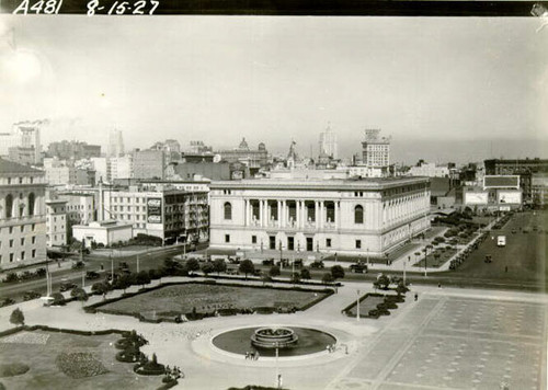 [Civic Center Plaza]