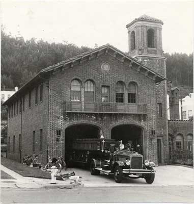 [Exterior of San Francisco Fire Department Engine 39 at 1091 Portola Drive]