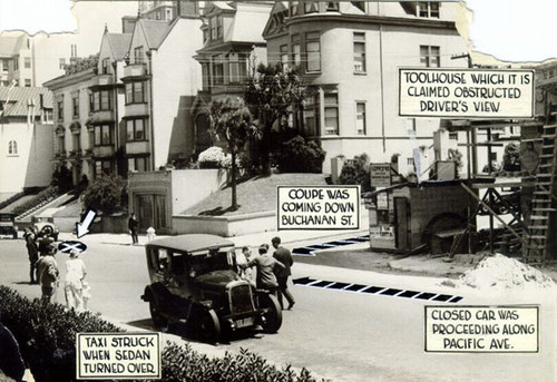 [Scene of car accident at Pacific Avenue and Buchanan Street]