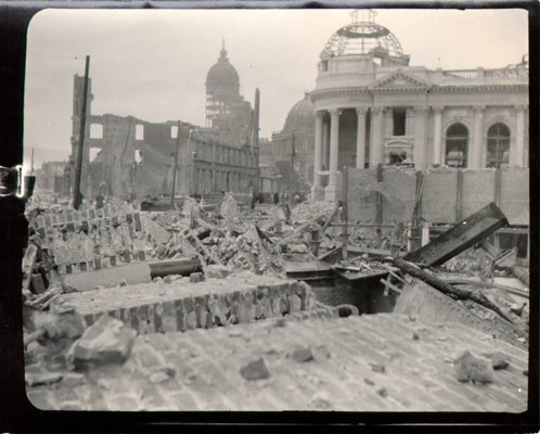 [Hibernia Bank, surrounded by ruins of other buildings destroyed in the earthquake and fire of 1906]