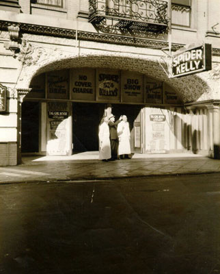 [Spider Kelly's bar room, 574 Pacific Ave.]