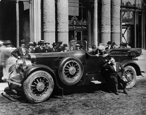 [Fatty Arbuckle with car in front of 1000 Van Ness Avenue]