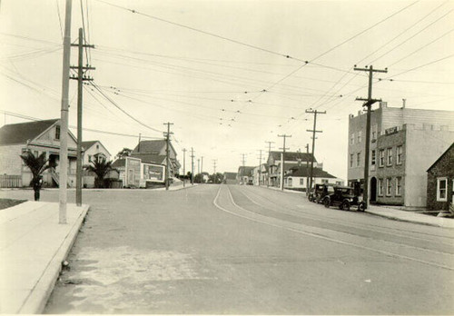 [San Jose Avenue at Broad Street]