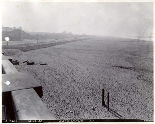 [View of Ocean Beach from near the Cliff House]