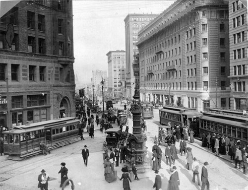 [Lotta's Fountain on Market Street]