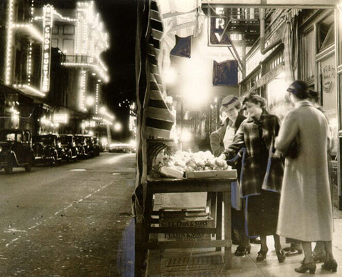 [New Year's day on Grant avenue in Chinatown]