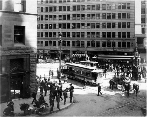 [Lotta's Fountain on Market Street]