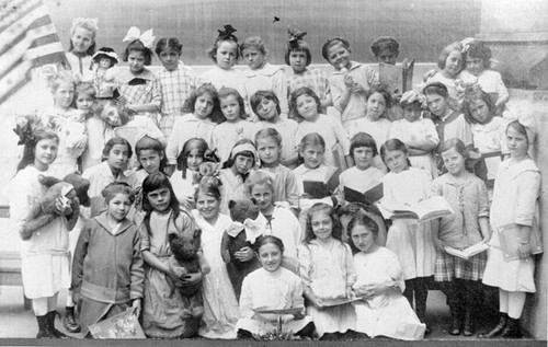 [Class photo from Jean Parker School]