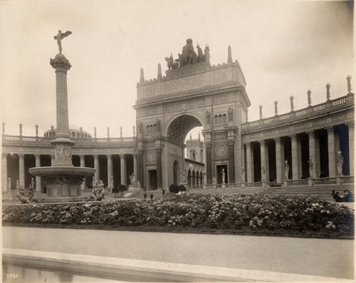 [Court of the Universe at the Panama-Pacific International Exposition]