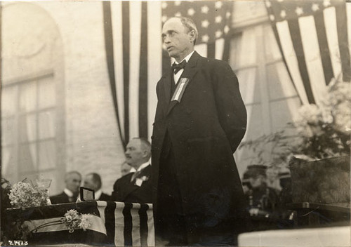 [Governor Moses Alexander speaking on Idaho Day at the Panama-Pacific International Exposition]