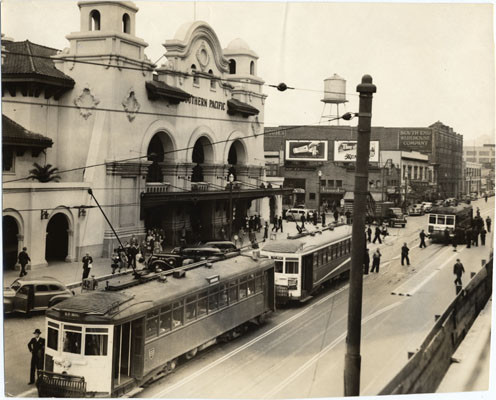 [Southern Pacific Depot at 3rd and Townsend streets]