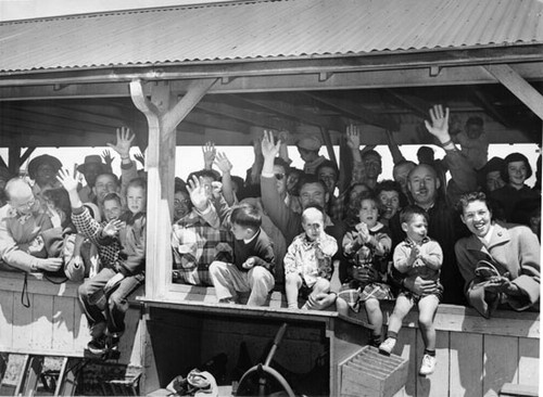 [Fans welcoming home the San Francisco Seals]