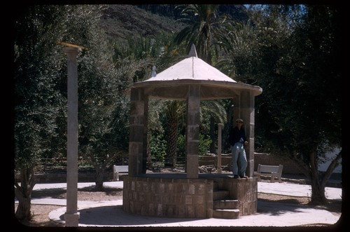 Kiosko, Comondu