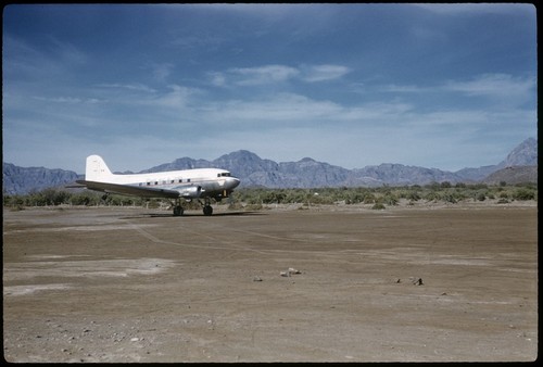 Trans-Mar de Cortés, plane taking off from Loreto