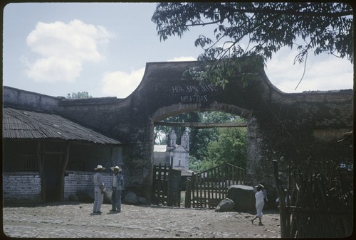 Outside of gate at ex-hacienda of Mojarras