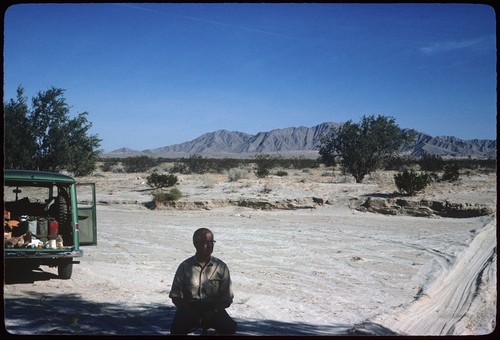 Howard E. Gulick near San Felipe, lunch on road to Punta Estrella