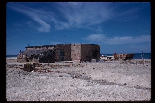 El Almacen, on Laguna San Ignacio