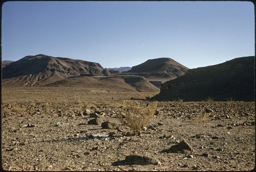 Looking west from Almacén de Miramar ruins