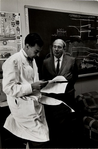 Leo Szilard and Robert Livingston in a National Institutes of Health laboratory