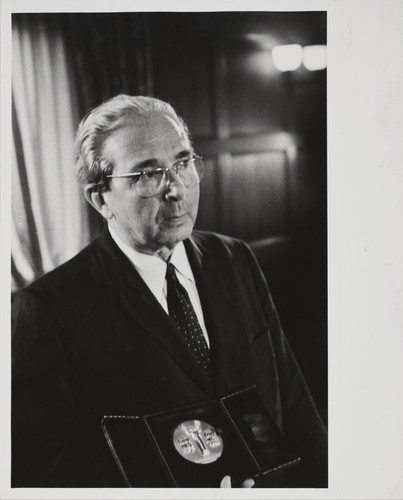 Leo Szilard with Atoms for Peace Award - 1