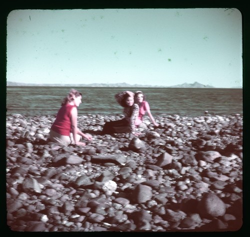 Women on beach in Loreto