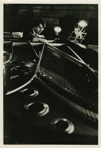 Ping: Rehearsal photographs: Roger Reynolds (center) performing piano and Hiroshi Kumagai (right)