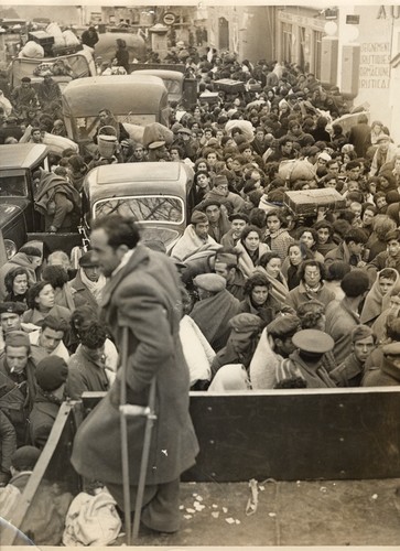 January 1939 - France - Le Perthus - Fox Photos Ltd