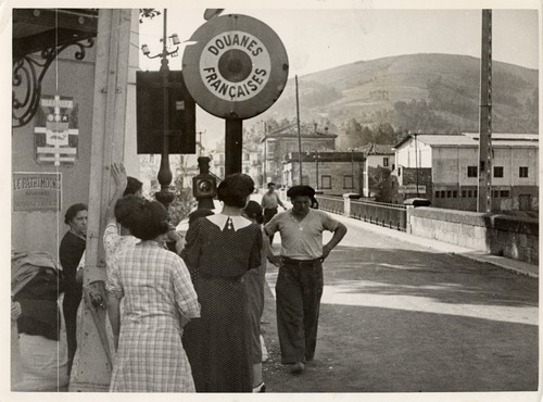 September 1936 - France - Hendaye - Planet News Ltd