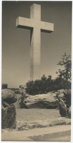 Mount Helix cross