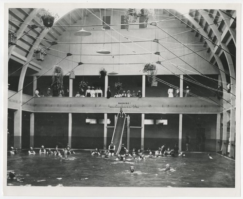 Del Mar plunge and bathhouse, interior