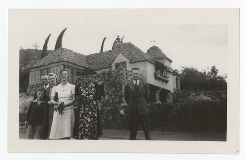 Group portrait outside of home on Mount Helix