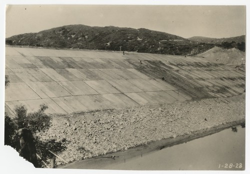 Henshaw Dam