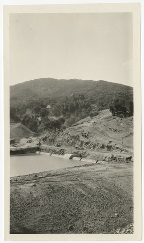 Henshaw Dam construction