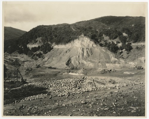 Construction of Henshaw Dam