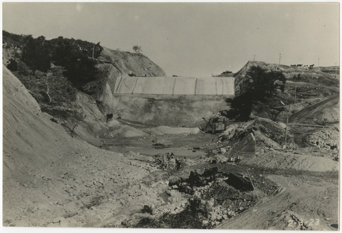 Henshaw Dam construction