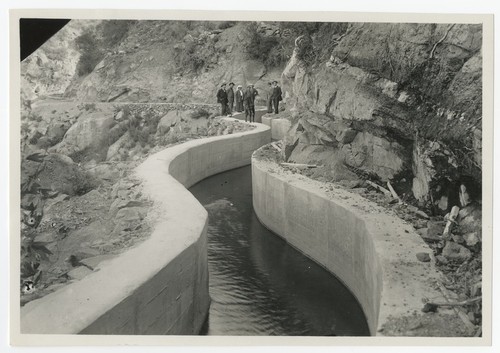 Escondido flume