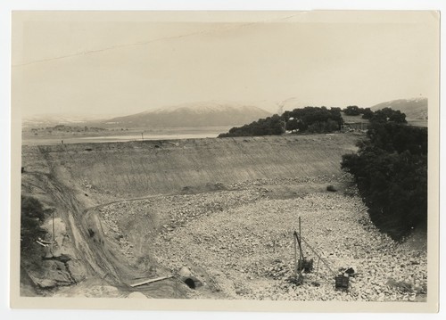 Construction of Henshaw Dam