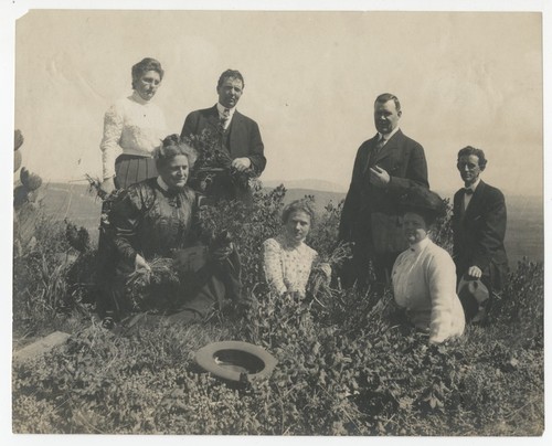 Flower-picking in Del Mar